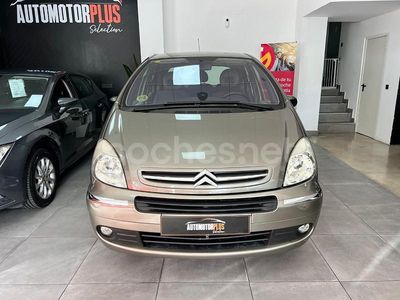 Usado Citroën Xsara Picasso 92 CV (67 kW) 2009 Beige Monovolumen