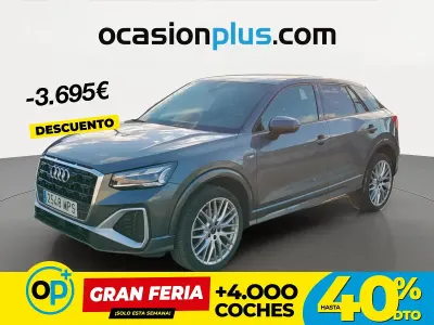 Usado Audi Q2 S-Line 150 CV (110 kW) 2024 Gris SUV
