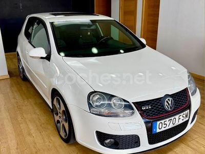 VW Golf V