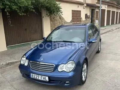 Käytetty Mercedes C280 Elegance 231 HP (169 kW) 2006 Sininen Sedan