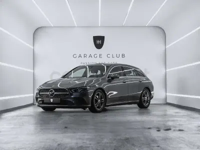 Usado Mercedes CLA200 Shooting Brake 150 CV (110 kW) 2020 Gris / plata Familiar