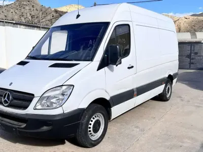 Usado Mercedes Sprinter 129 CV (94 kW) 2012 Blanco Van