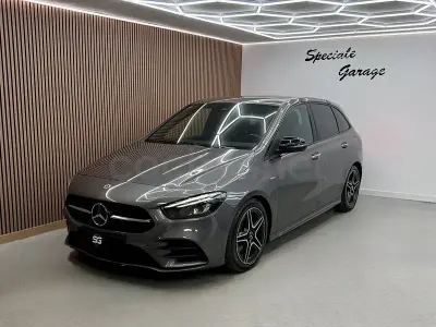 Usado Mercedes B200 150 CV (110 kW) 2021 Gris / plata Utilitario