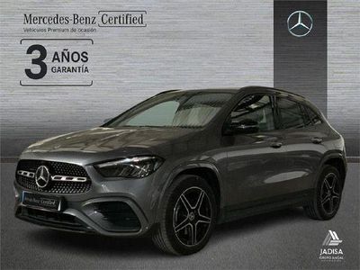 Gris / plata Usado 2023 Mercedes GLA250 AMG line SUV | 41.990 € (Un poco caro)