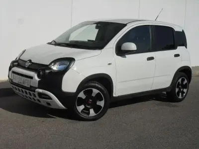 Usado Fiat Panda Cross Cross 70 CV (51 kW) 2023 Blanco Utilitario