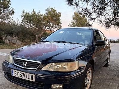 Usado Honda Accord LS 136 CV (100 kW) 1998 Azul Berlina