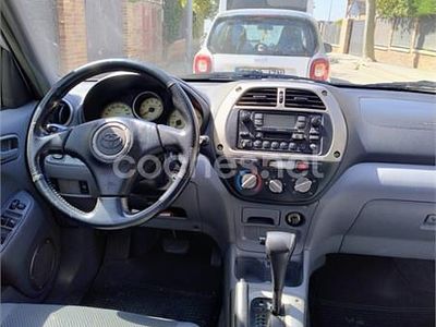 Usado Toyota RAV4 Sol 150 CV (110 kW) 2002 Gris / plata SUV