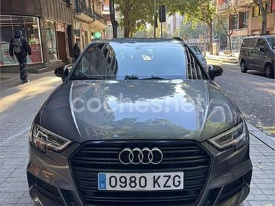Usado Audi A3 S-Line 150 CV (110 kW) 2019 Gris / plata Berlina