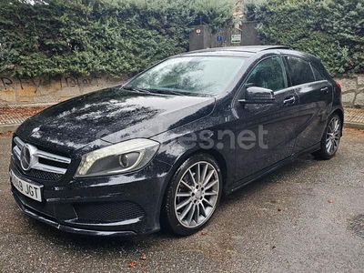 Usado Mercedes A180 AMG line 109 CV (80 kW) 2015 Negro Berlina