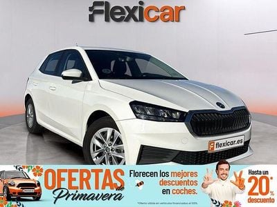 Usado Skoda Fabia Ambition 95 CV (69 kW) 2022 Blanco Berlina