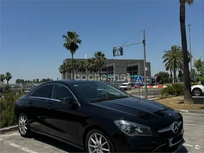 Usado Mercedes CLA180 122 CV (89 kW) 2018 Negro Coupe