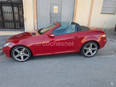 Usado Mercedes SLK200 163 CV (119 kW) 2005 Rojo Descapotable