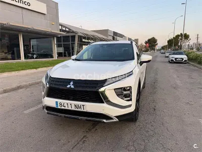 Usado Mitsubishi Eclipse Cross Motion 188 CV (138 kW) 2022 Blanco SUV
