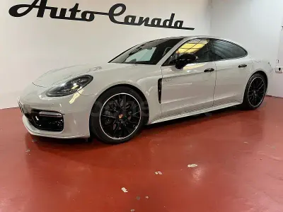 Usado Porsche Panamera 4 462 CV (339 kW) 2018 Gris / plata Berlina