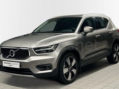 Usado Volvo XC40 Momentum 163 CV (119 kW) 2021 Gris / plata SUV
