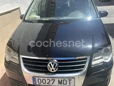 Usado VW Touran Highline 140 CV (102 kW) 2008 Negro Monovolumen