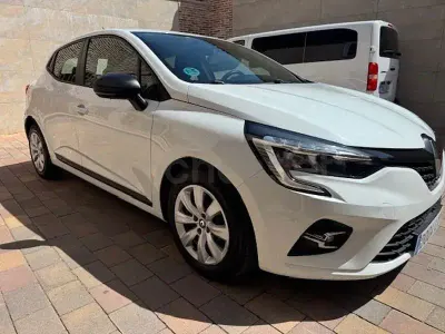 Usado Renault Clio V Business 100 CV (73 kW) 2022 Blanco Berlina