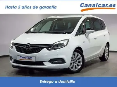 Usado Opel Zafira Tourer Excellence 140 CV (102 kW) 2018 Blanco Monovolumen