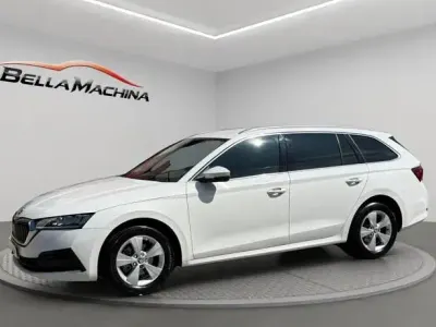 Usado Skoda Octavia Ambition 151 CV (111 kW) 2021 Amarillo Familiar