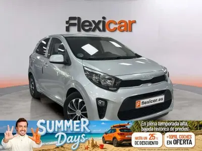 Usado Kia Picanto Comfort 67 CV (49 kW) 2022 Gris Utilitario