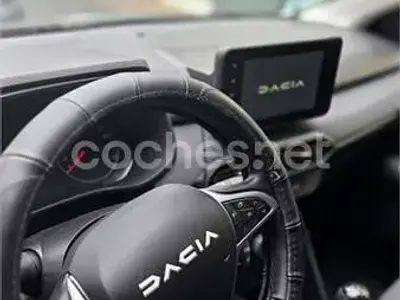 Occasion Dacia Jogger Extreme 110 ch (80 kW) 2024 Vert Monospace