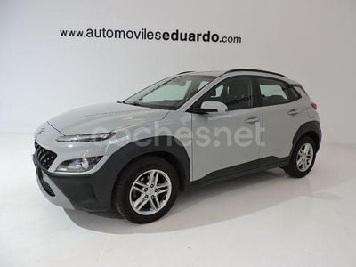 Usado Hyundai Kona Style 120 CV (88 kW) 2021 Gris / plata SUV