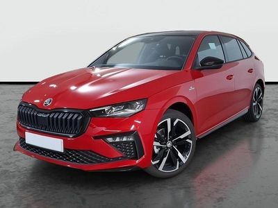 Rojo velvet metalizado Usado 2024 Skoda Scala Monte Carlo Utilitario | 26.490 € (Caro)