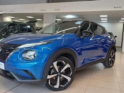Usado Nissan Juke Tekna 143 CV (105 kW) 2023 Carroceria bitono magnetic blue midnight black SUV