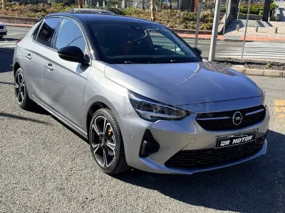 Usado Opel Corsa 130 CV (95 kW) 2022 Gris / plata Utilitario