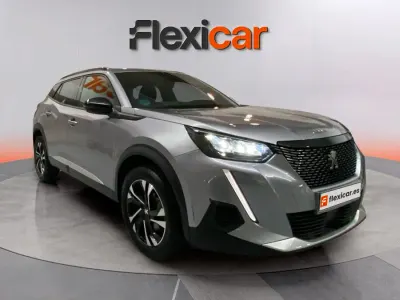 Usado Peugeot 2008 Active 131 CV (96 kW) 2023 Gris SUV
