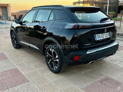 Usado Peugeot 2008 Allure 130 CV (95 kW) 2020 Negro SUV