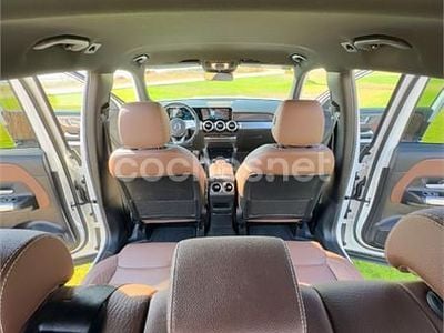 Mercedes GLB250