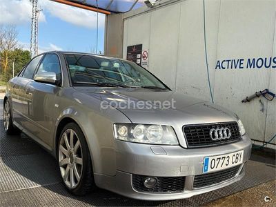Gris / plata Usado 2002 Audi A4 Berlina | 4390 €