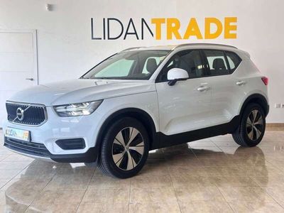 usado Volvo XC40 T3 Momentum Aut.