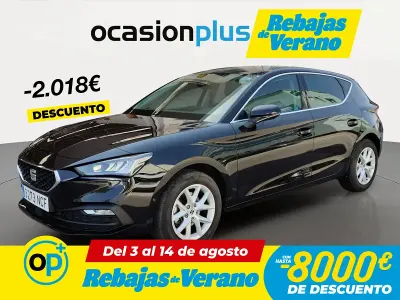 Usado Seat Leon Style 116 CV (85 kW) 2025 Negro Berlina