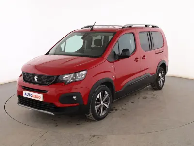Usado Peugeot Rifter Allure 131 CV (96 kW) 2019 Rojo Monovolumen