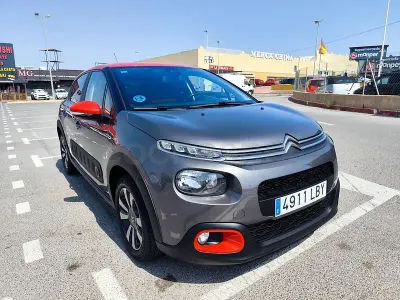 Usado Citroën C3 Feel 82 CV (60 kW) 2019 Gris / plata Utilitario