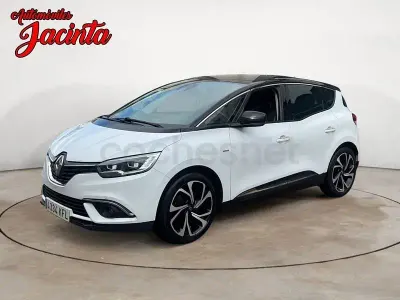 Usado Renault Scénic III Edition One 130 CV (95 kW) 2017 Blanco Monovolumen