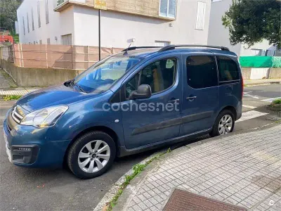 Usado Citroën Berlingo Feel 120 CV (88 kW) 2016 Azul Monovolumen