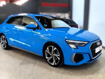 Usado Audi A3 Ambiente 150 CV (110 kW) 2022 Azul Berlina