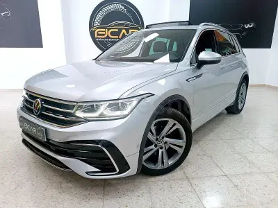 Usado VW Tiguan R-line 150 CV (110 kW) 2021 Gris / plata SUV
