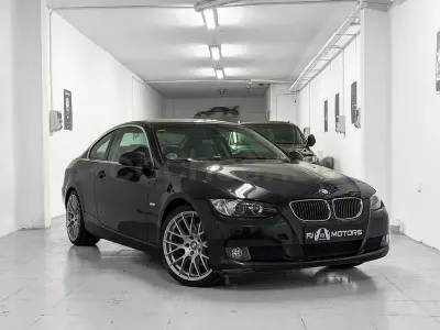 Usado BMW 325 Comfort Edition 218 CV (160 kW) 2008 Negro Coupe