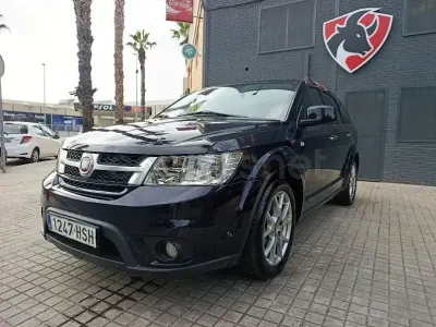 Usado Fiat Freemont 140 CV (102 kW) 2013 Azul SUV