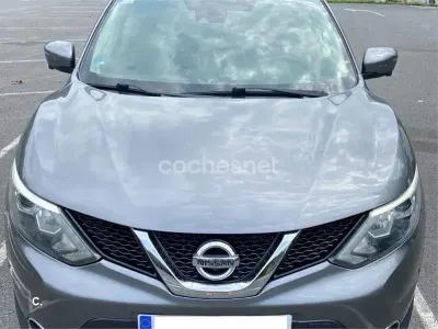 Usado Nissan Qashqai Premium Edition 130 CV (95 kW) 2015 Gris / plata SUV