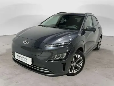 Usado Hyundai Kona Style 150 kW (204 CV) 2022 Gris SUV