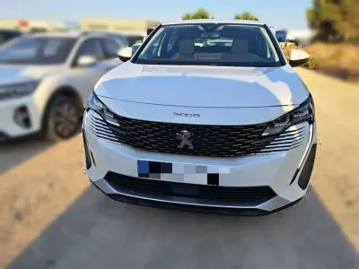 Usado Peugeot 3008 Active 131 CV (96 kW) 2021 Blanco SUV