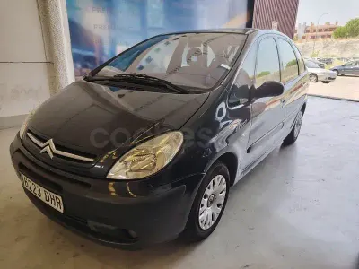 Usado Citroën Xsara Picasso 90 CV (66 kW) 2005 Negro Monovolumen