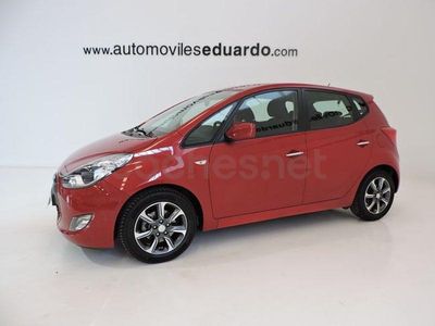 Usado Hyundai i20 90 CV (66 kW) 2018 Rojo Monovolumen