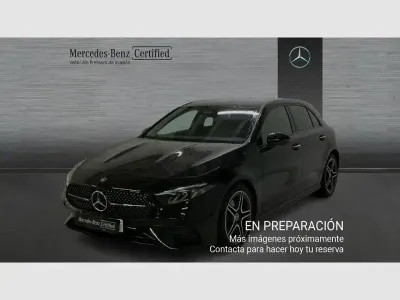 Usado Mercedes A180 116 HP (85 kW) 2025 Preto Sedan