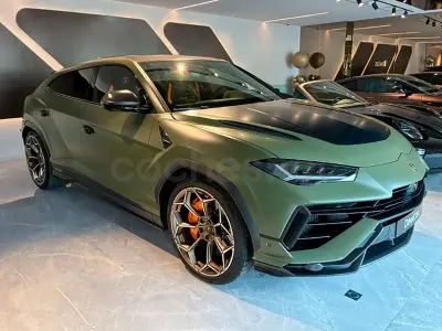 Usado Lamborghini Urus 666 CV (489 kW) 2024 Verde SUV